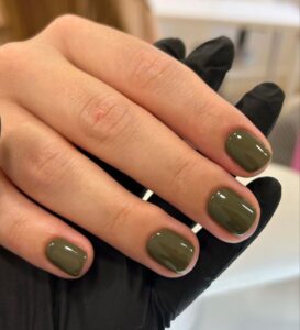 Nageltrends Herfst Khaki